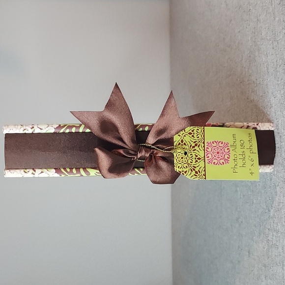 Green Pink Brown Animal Print Patterned 4x6 Photo Album Book Binder NWT - Picture 2 of 7